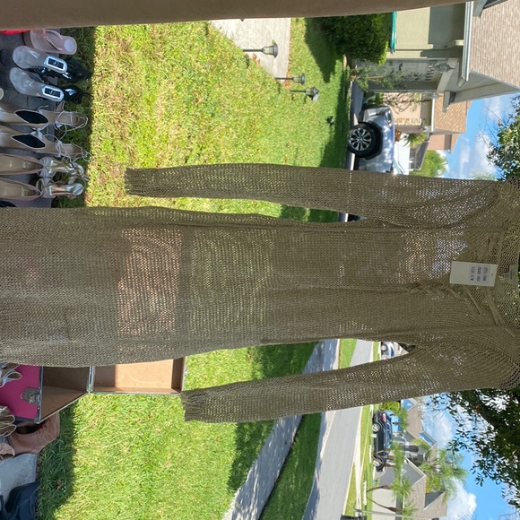 Cover up - Picture 1 of 1